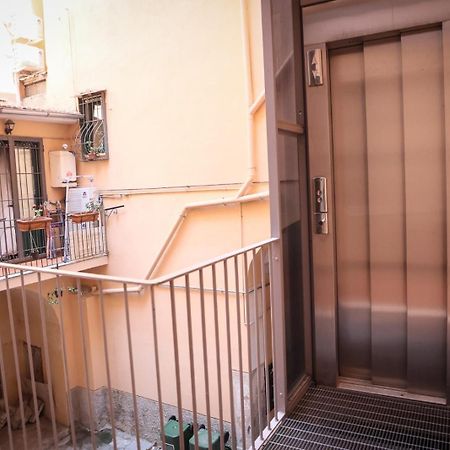 Apartmán Petramare Charming House Salerno Exteriér fotografie